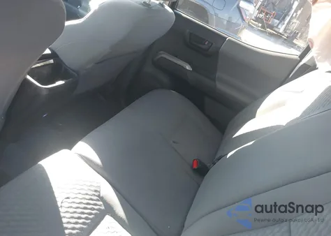 2022 Toyota Tacoma Sr5 V6 z USA, uszkodzony, nr VIN 3TMAZ5CN9NM180470